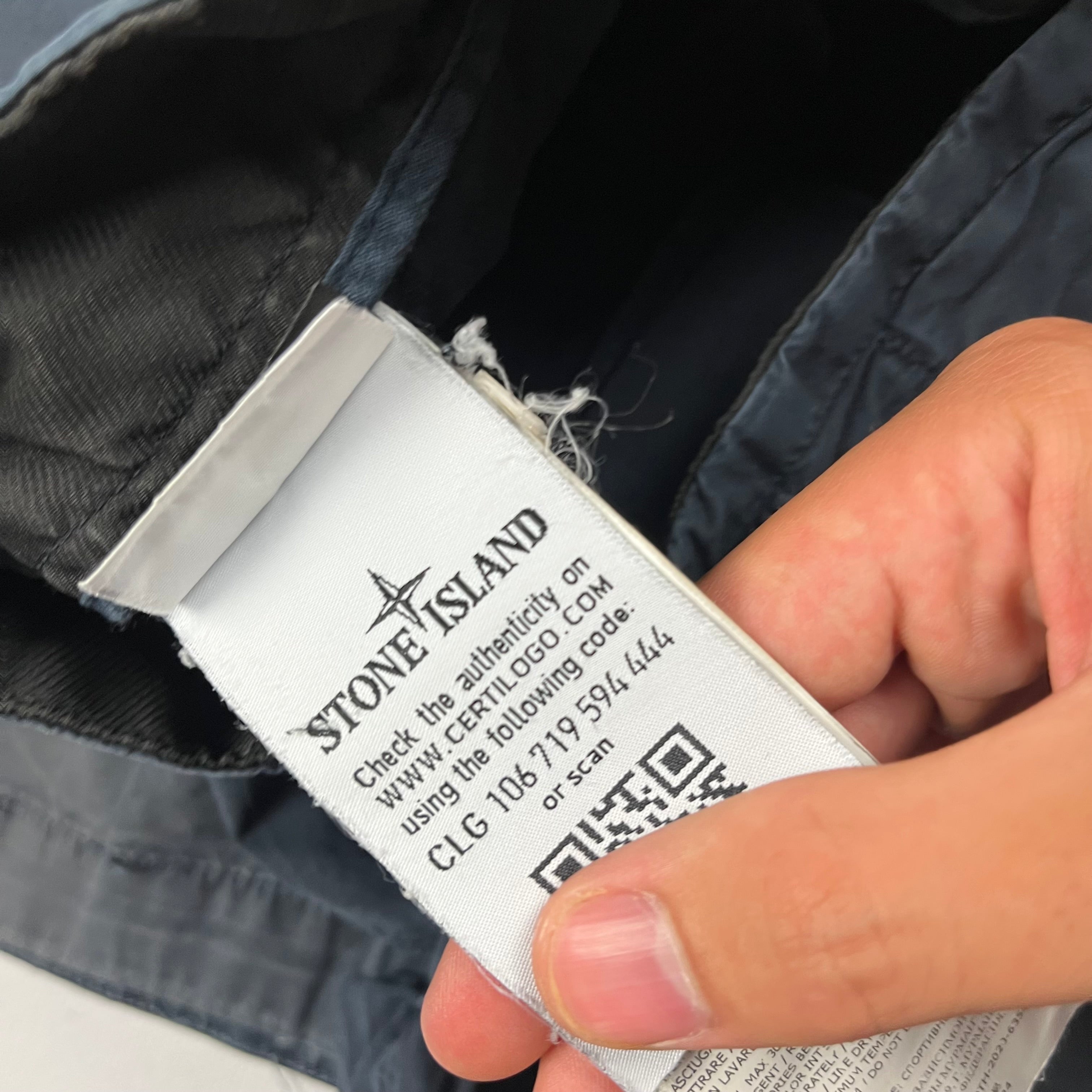 Pantalón Cargo Corto Stone Island - Talla W28