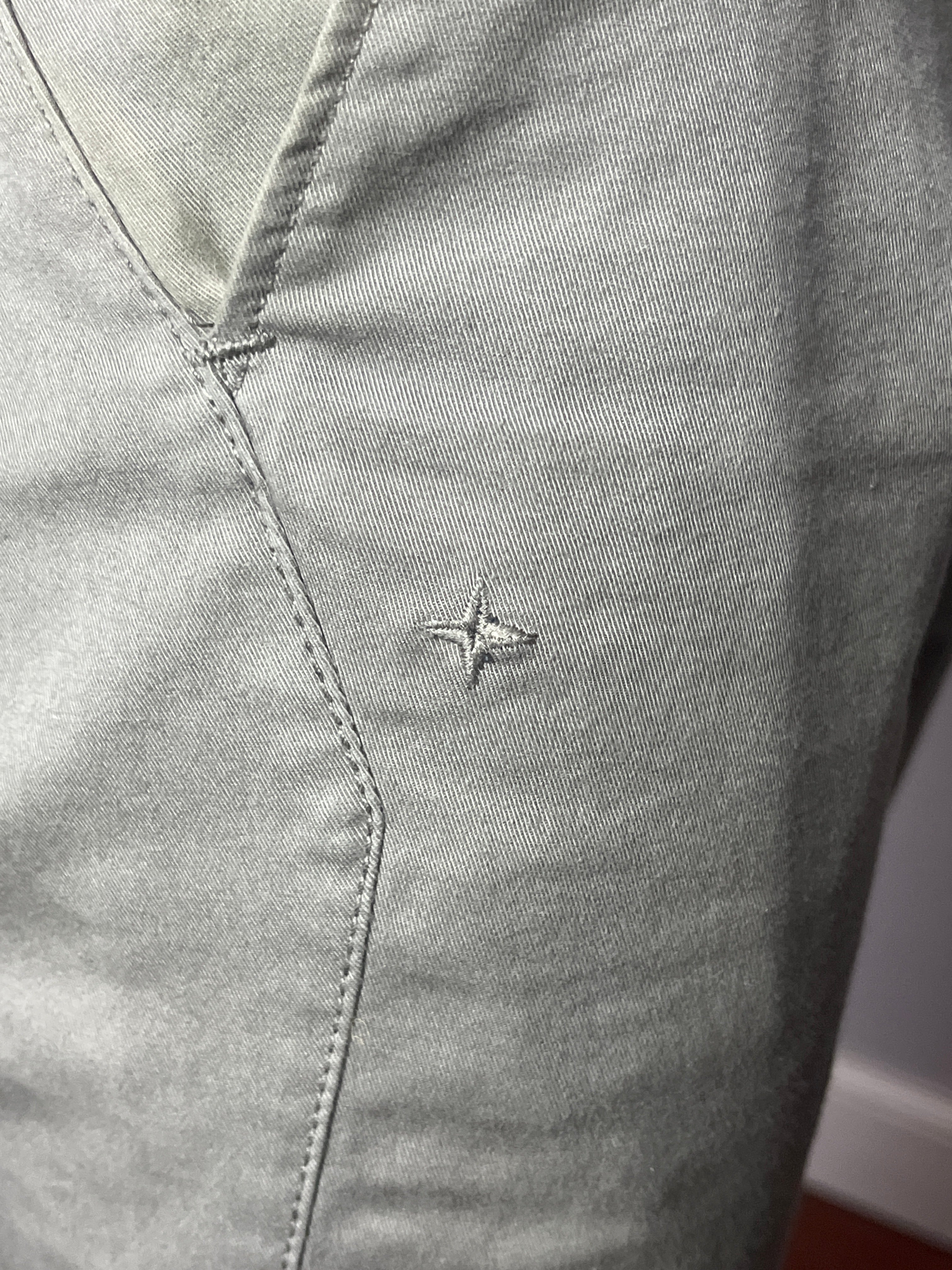 Pantalón Chino Stone Island - Talla W30