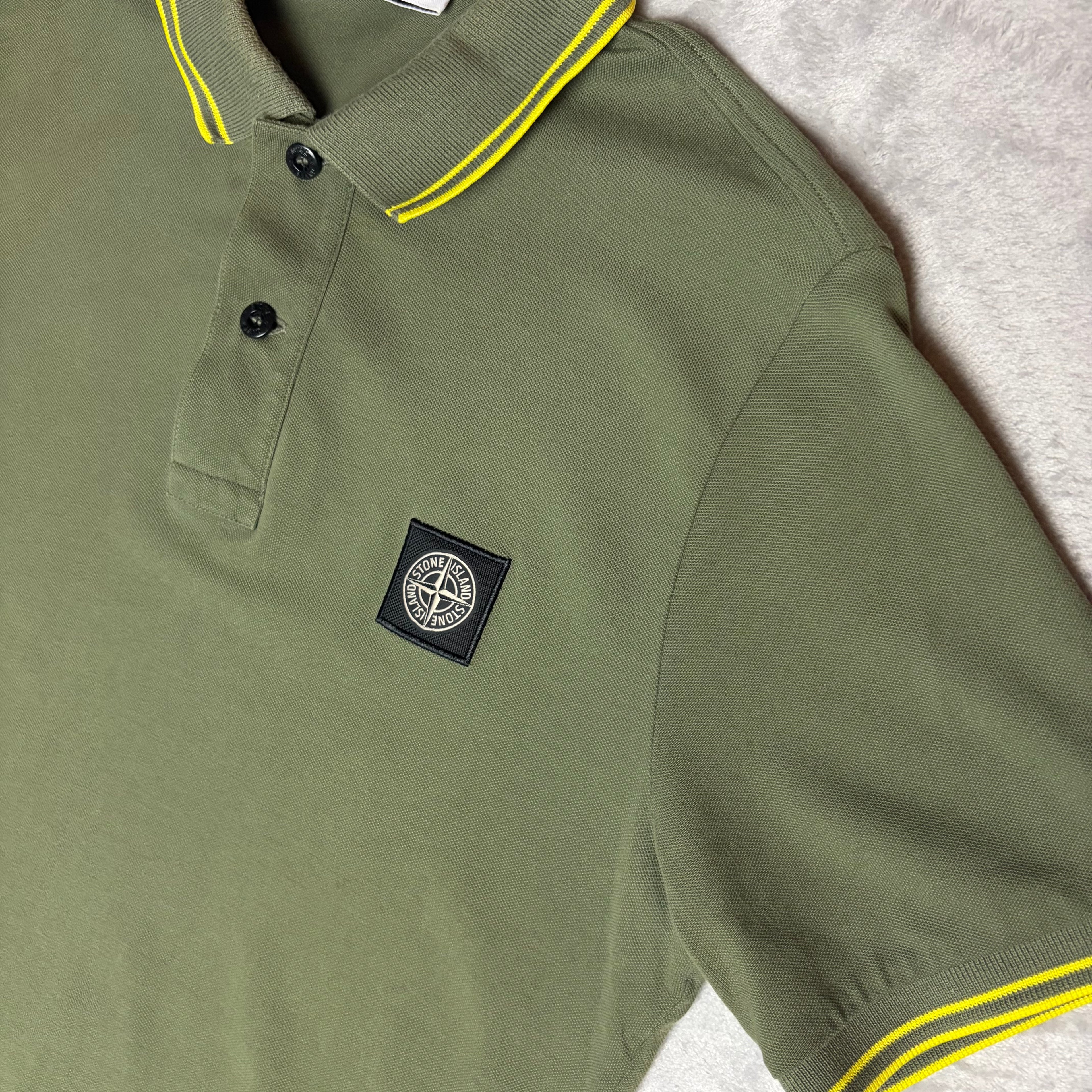 Polo Stone Island - Talla M