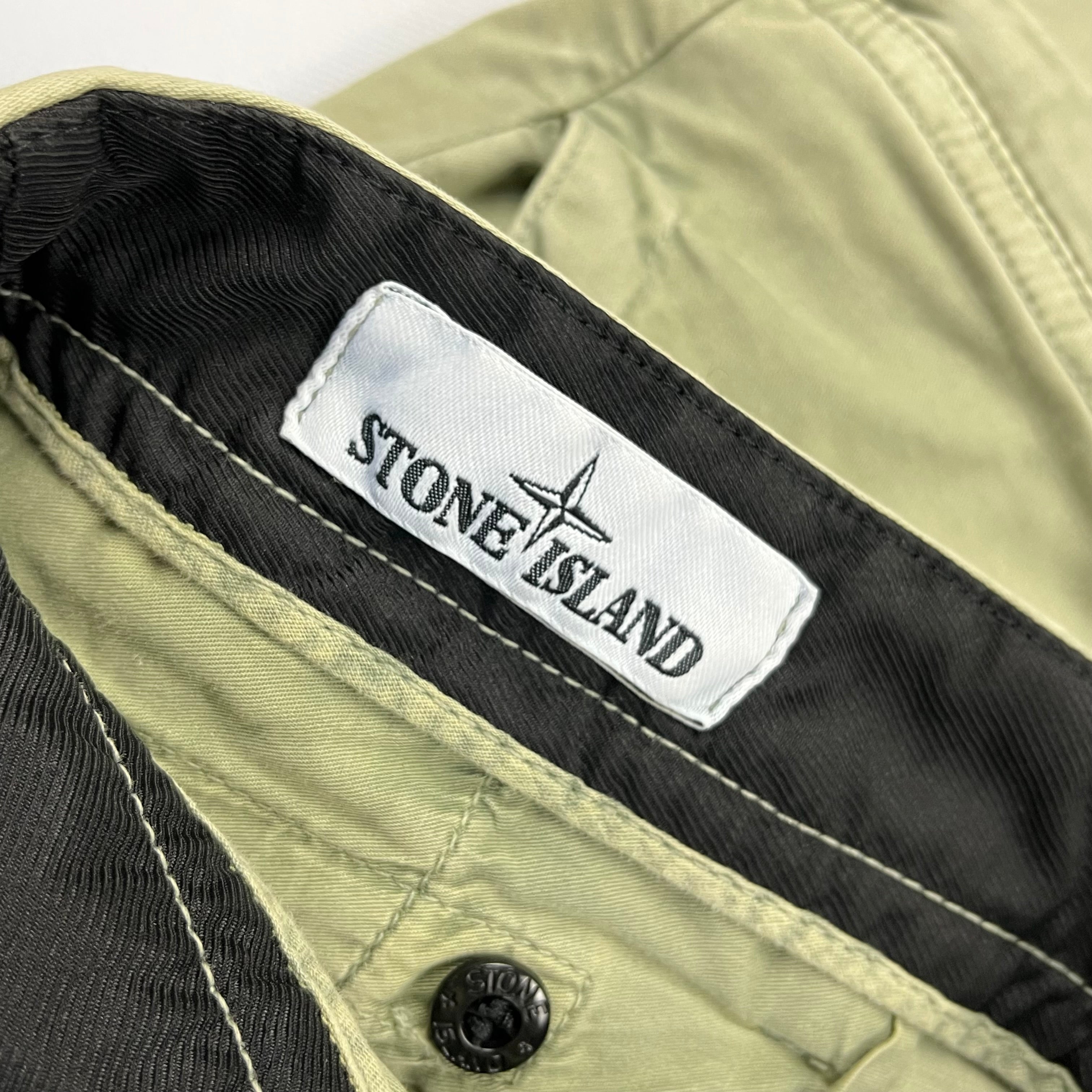 Cargo Corto Stone Island - Talla W30