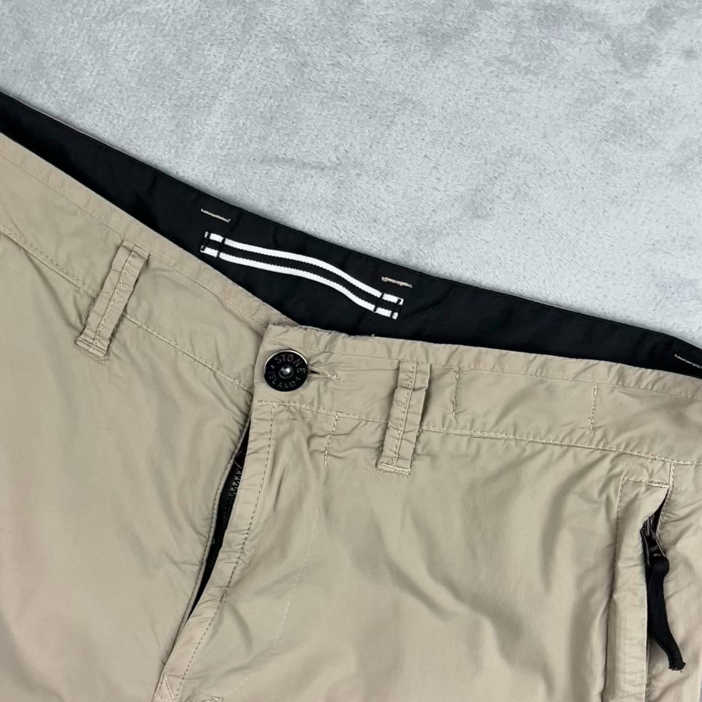 Bermudas Stone Island - Talla W28
