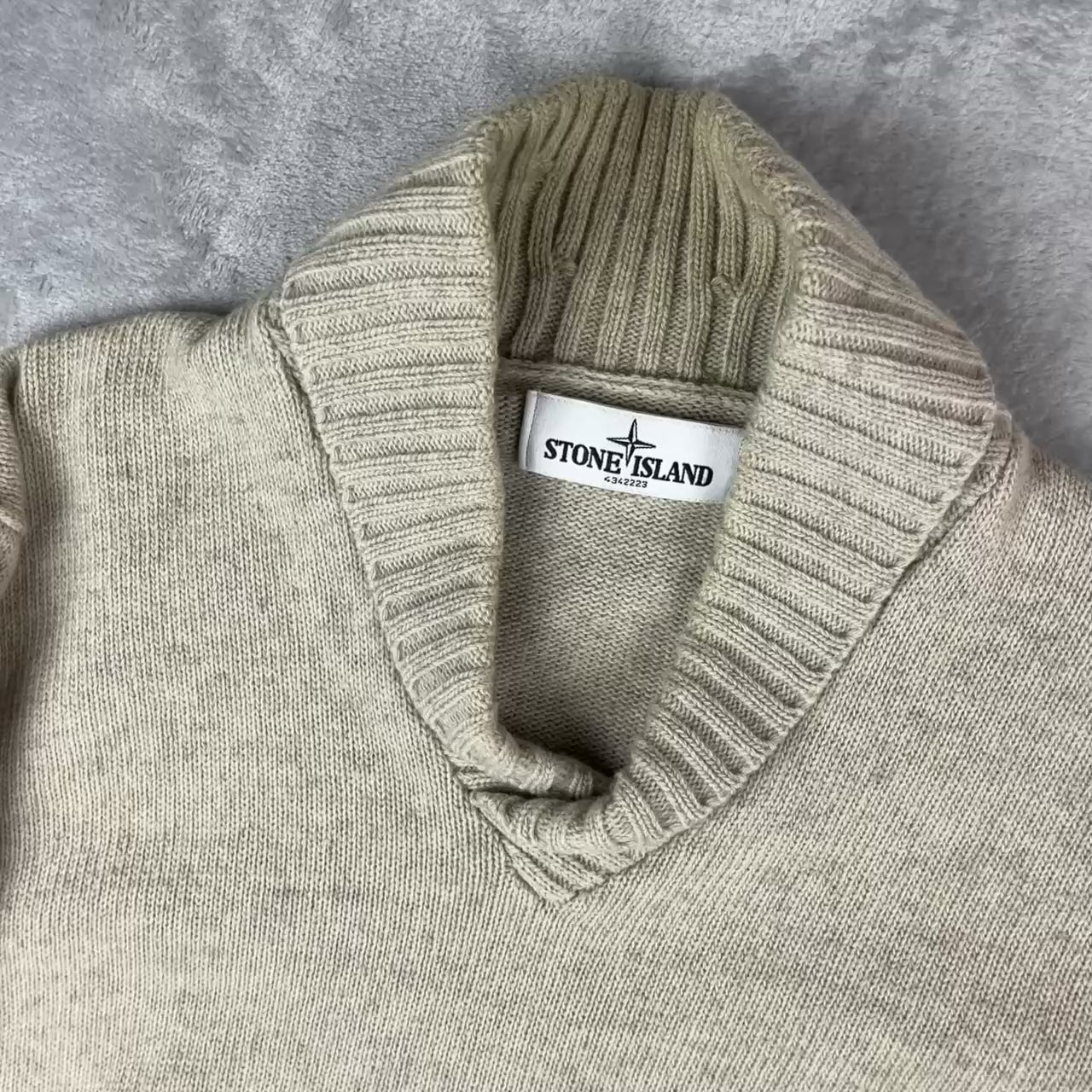 Jersey Stone Island - Talla L
